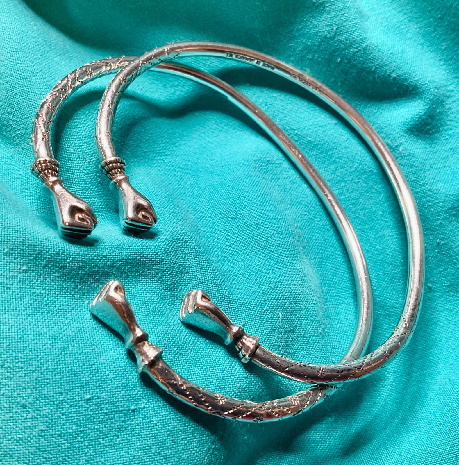 Vtg PAIR FIST 53g Sterling Silver AC Jamaica West Indian Caribbean Bangles