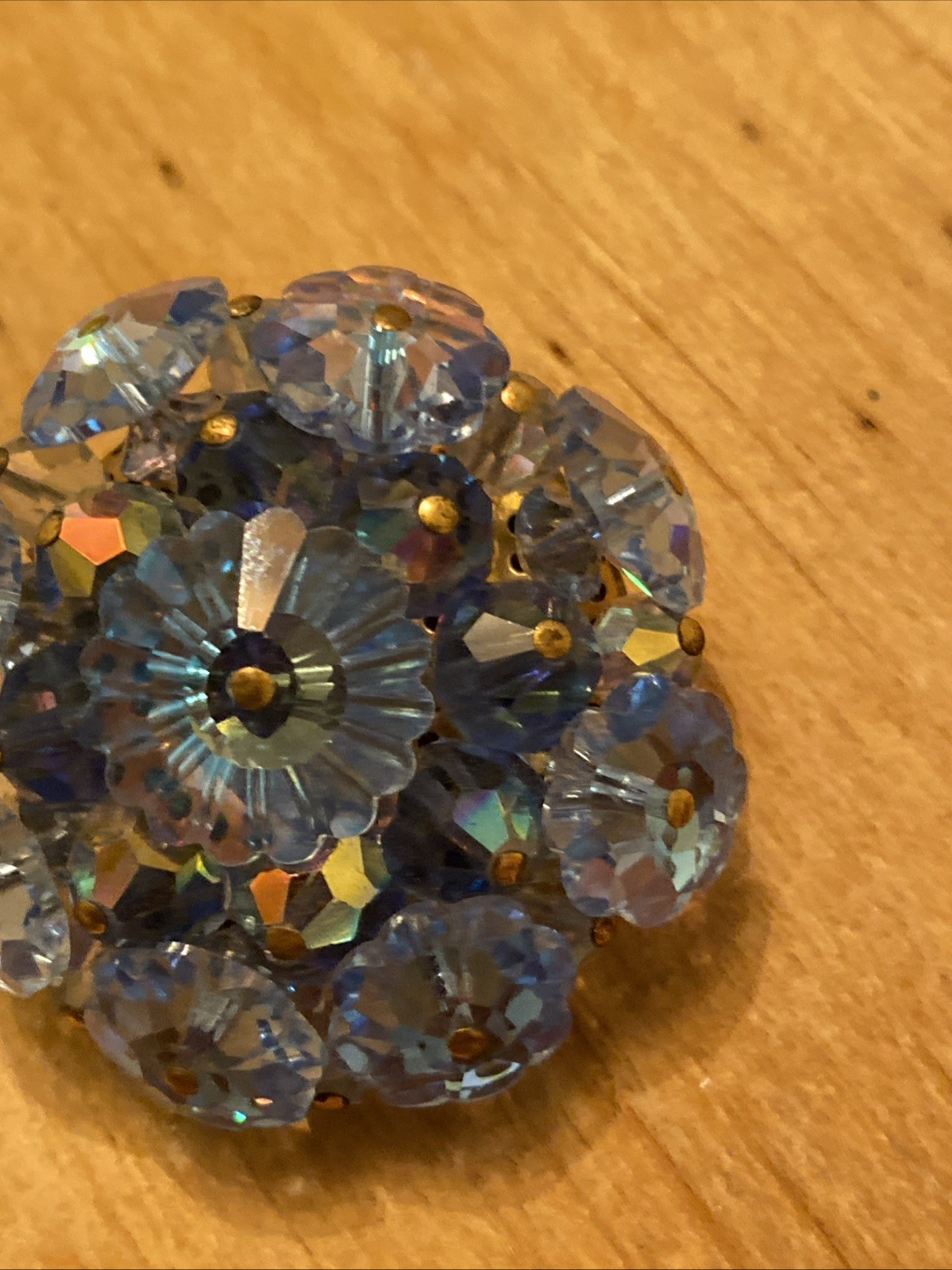 Vintage BLUE AB Aurora Borealis Cluster Crystal Beads Brooch Pin 1 7/8″ D #A1