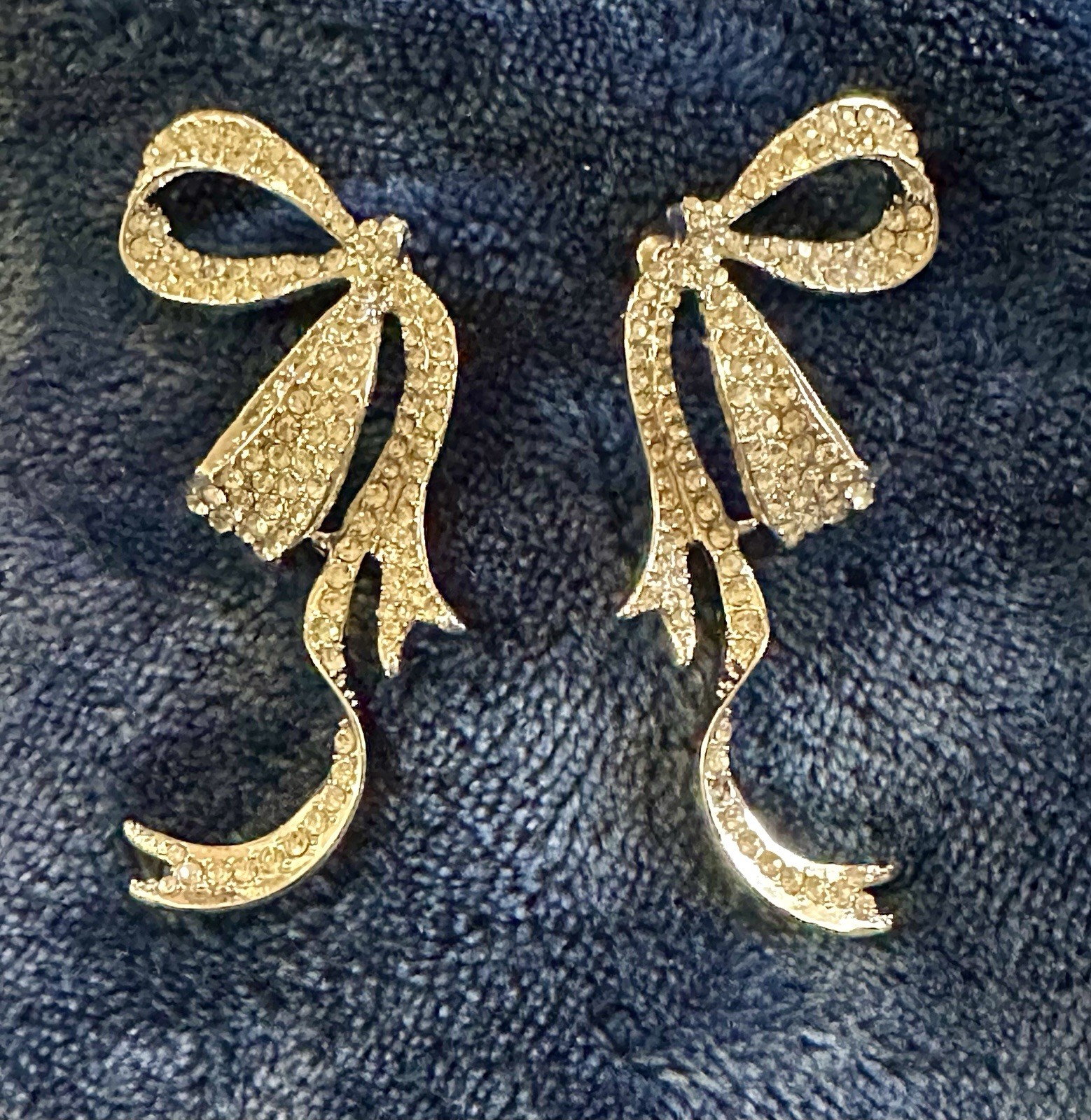 Unique Rhinestone Ribbon Silver Swirl Earrings