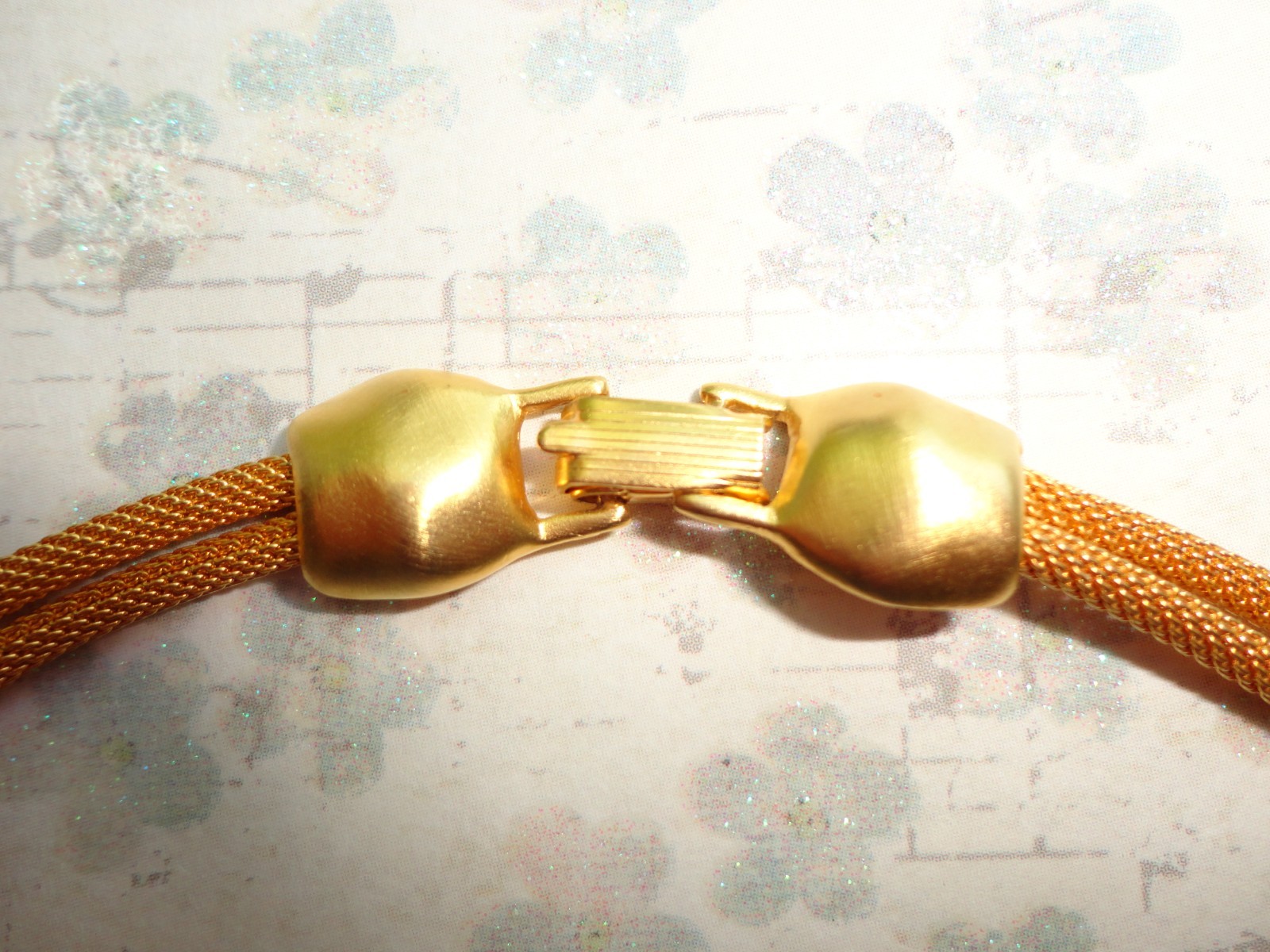 VTG ’80S ESTATE MINIMALIST MOD YELLOW GOLDTONE DOUBLE MESH TUBE CHAIN NECKLACE