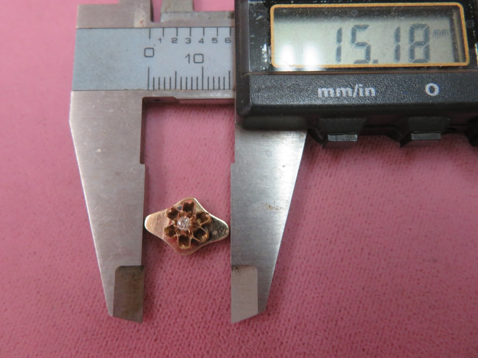 14K Solid Y. Gold Diamond Chip Slide Charm for Bracelet 1.62 Grams