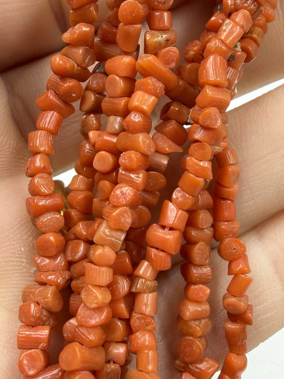 Vintage Necklace Coral Chip LIghtweight Antique No Clasp 40 inches