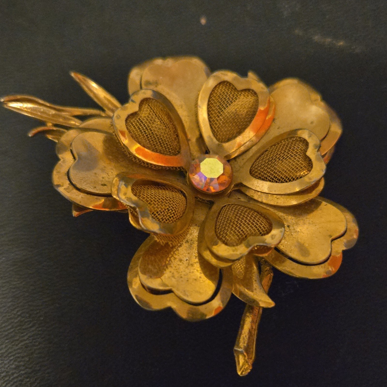 Vtg Gold Tone Flower Brooch Pin w/ Heart Petals, Pink Rhinestone Center