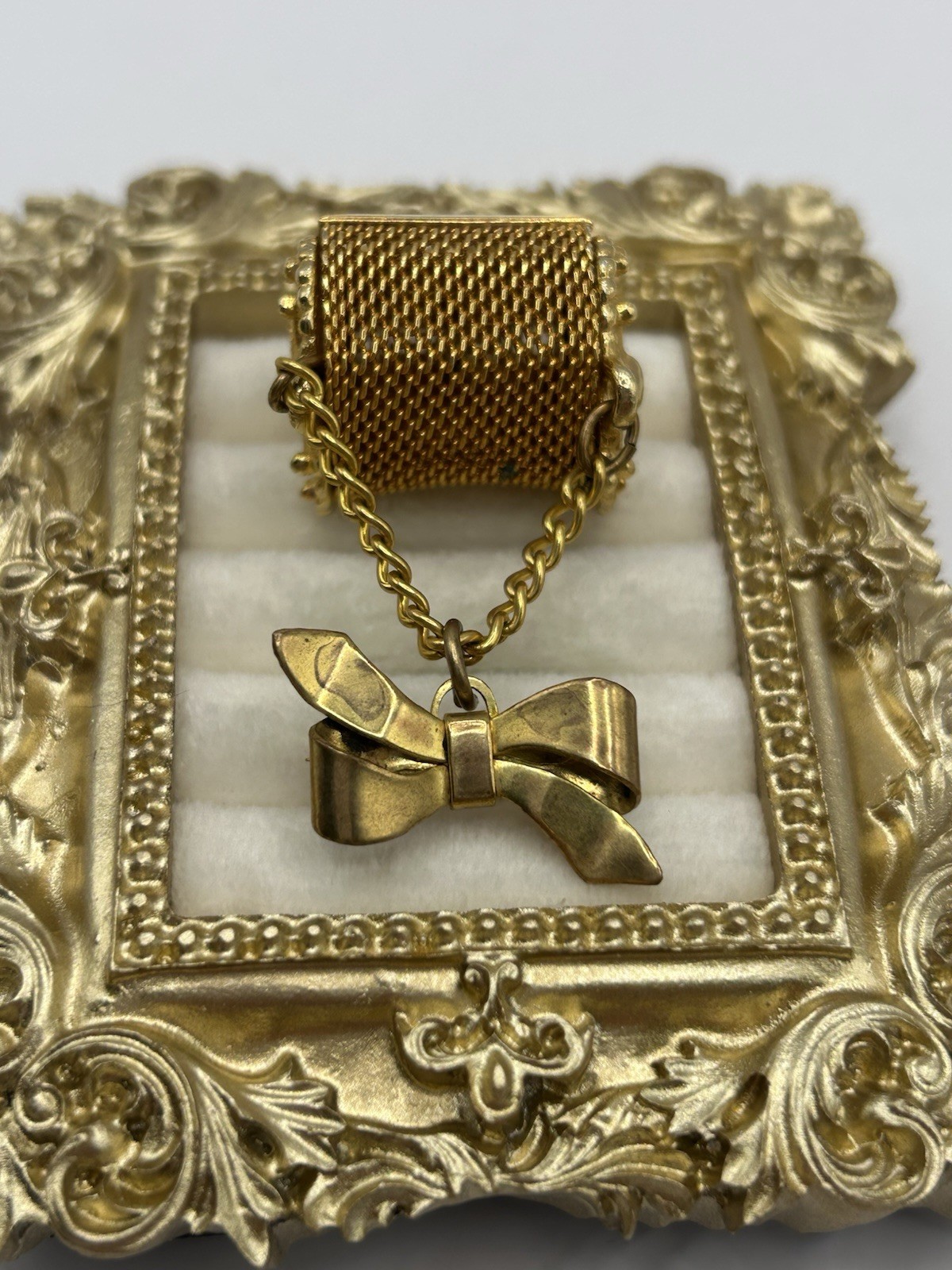 Vintage Gold Mesh Mini Coin Purse Brooch Bow Blue Charm Cottagecore Romantic Fun