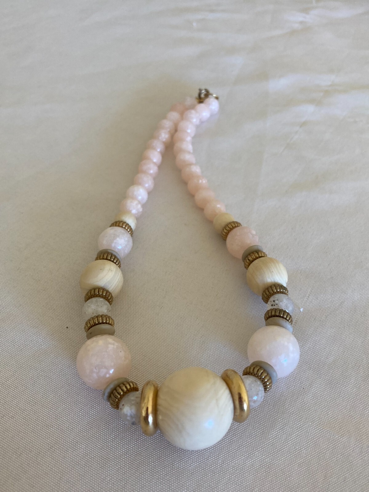 Vintage Graduated Pink Lucite and Wood Bead Necklace – 18″