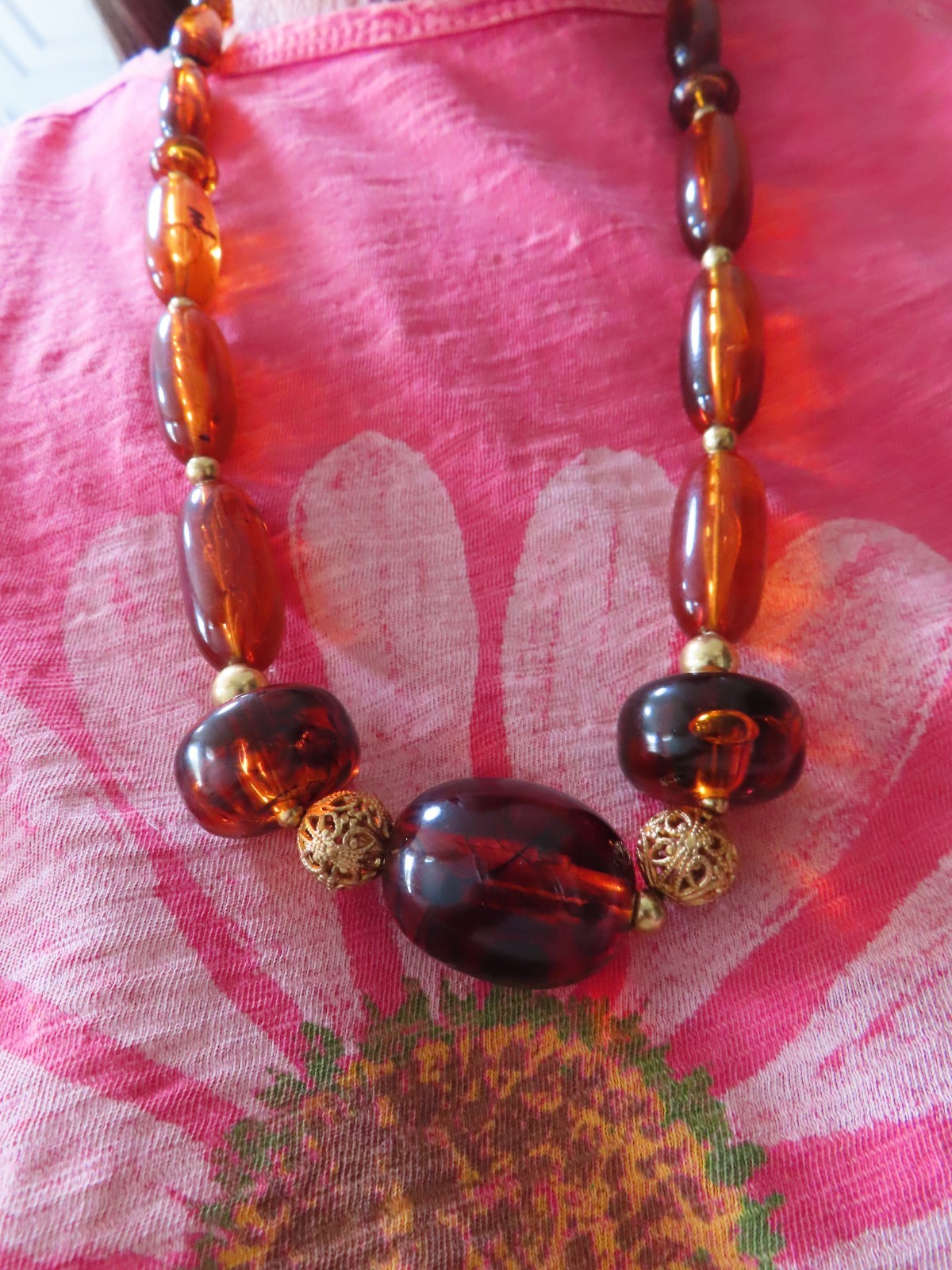 Vintage 1980’s Smart & Sophisticated Faux Tortoise Bead Necklace