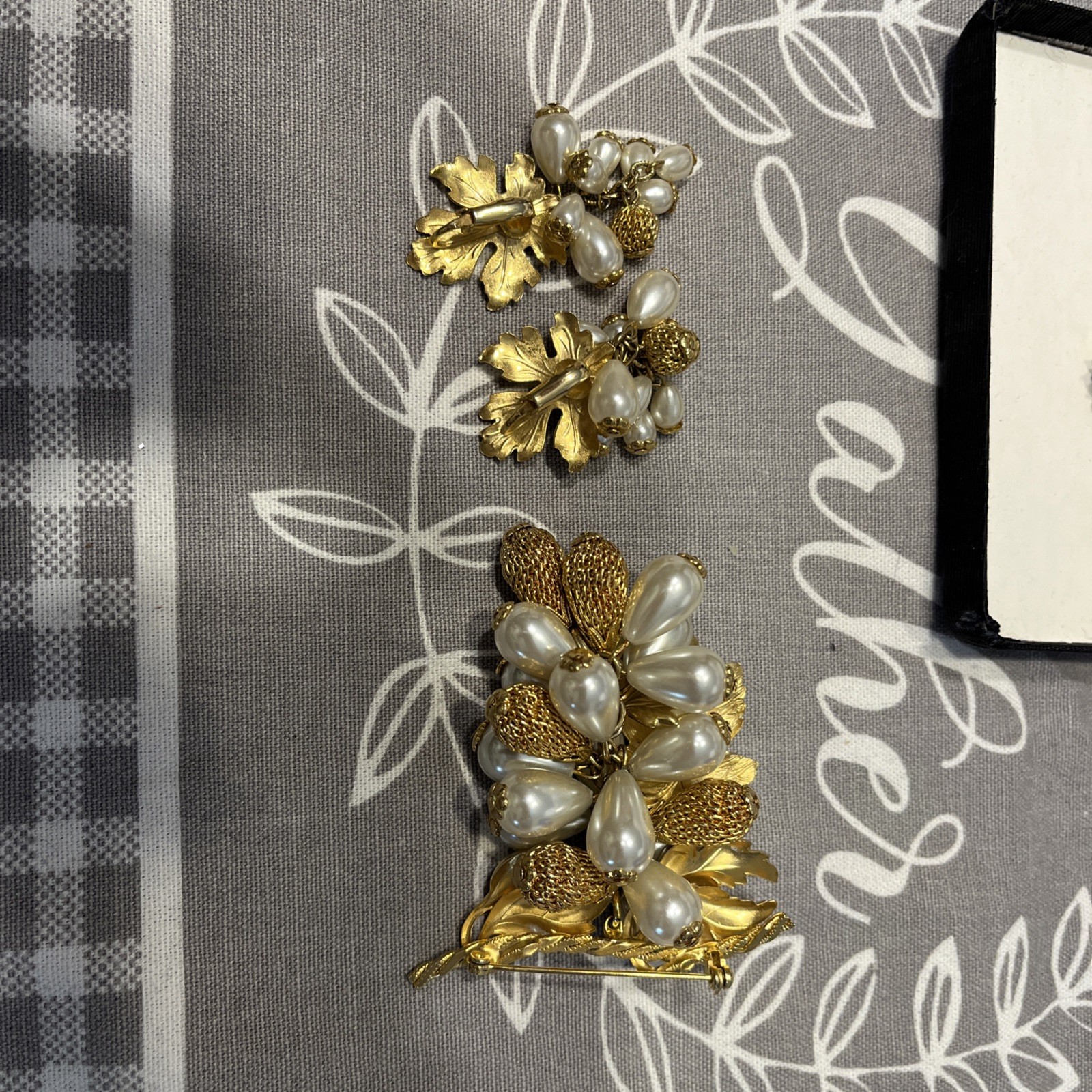 Huge Avon Sarah Coventry Ann Klein and Unbranded Necklaces Bracelets Ring Etc