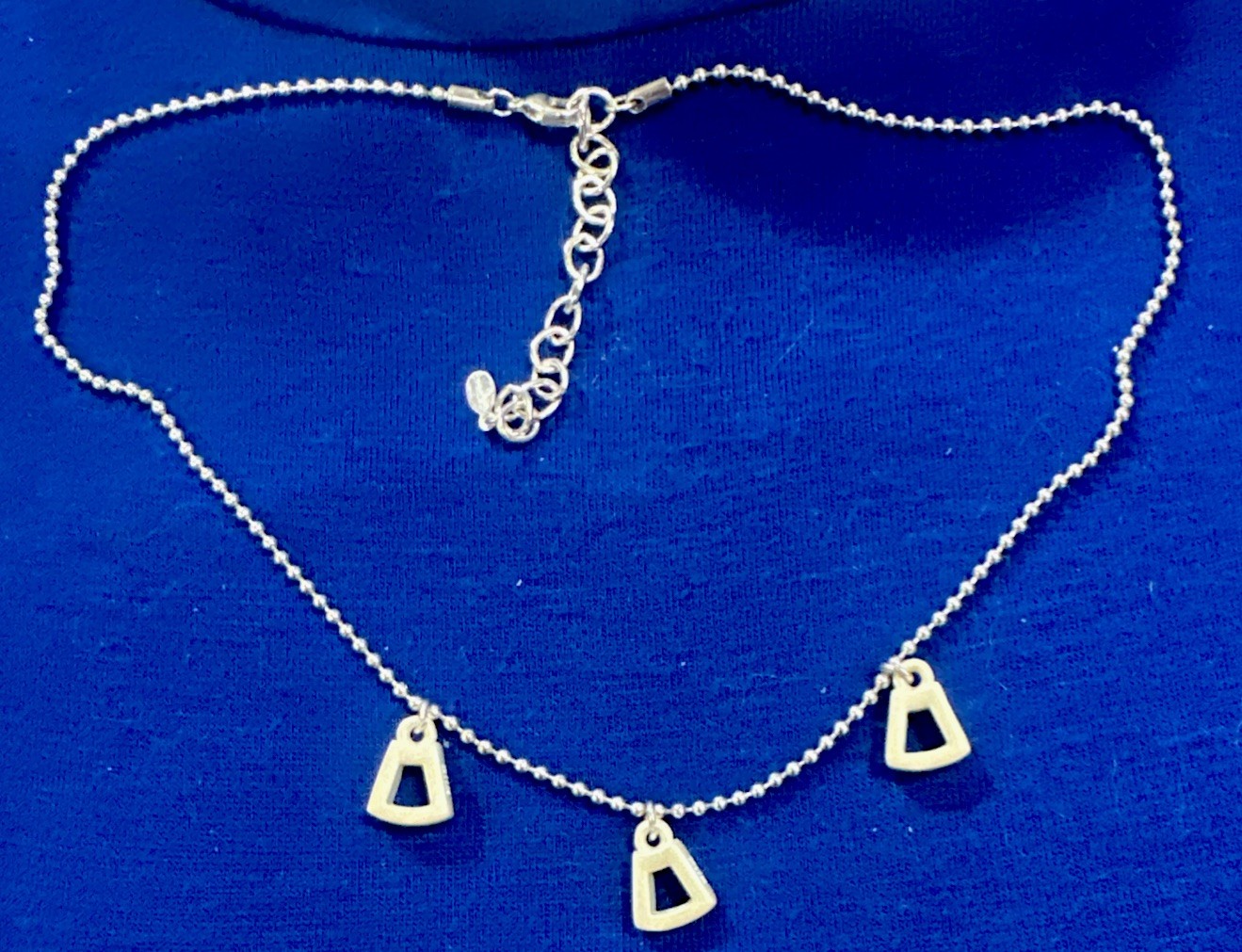 Signed Givenchy White Powder Coat 3 Lock Pendant Necklace 16in + 3in New – Boxed