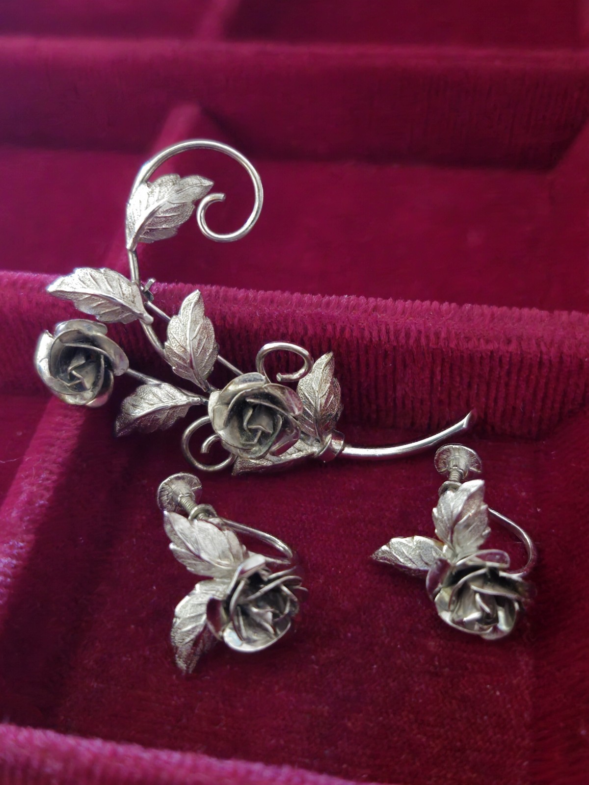 Vintage Bond Boyd 925 Sterling Silver Brooch And Screw Earrings Set