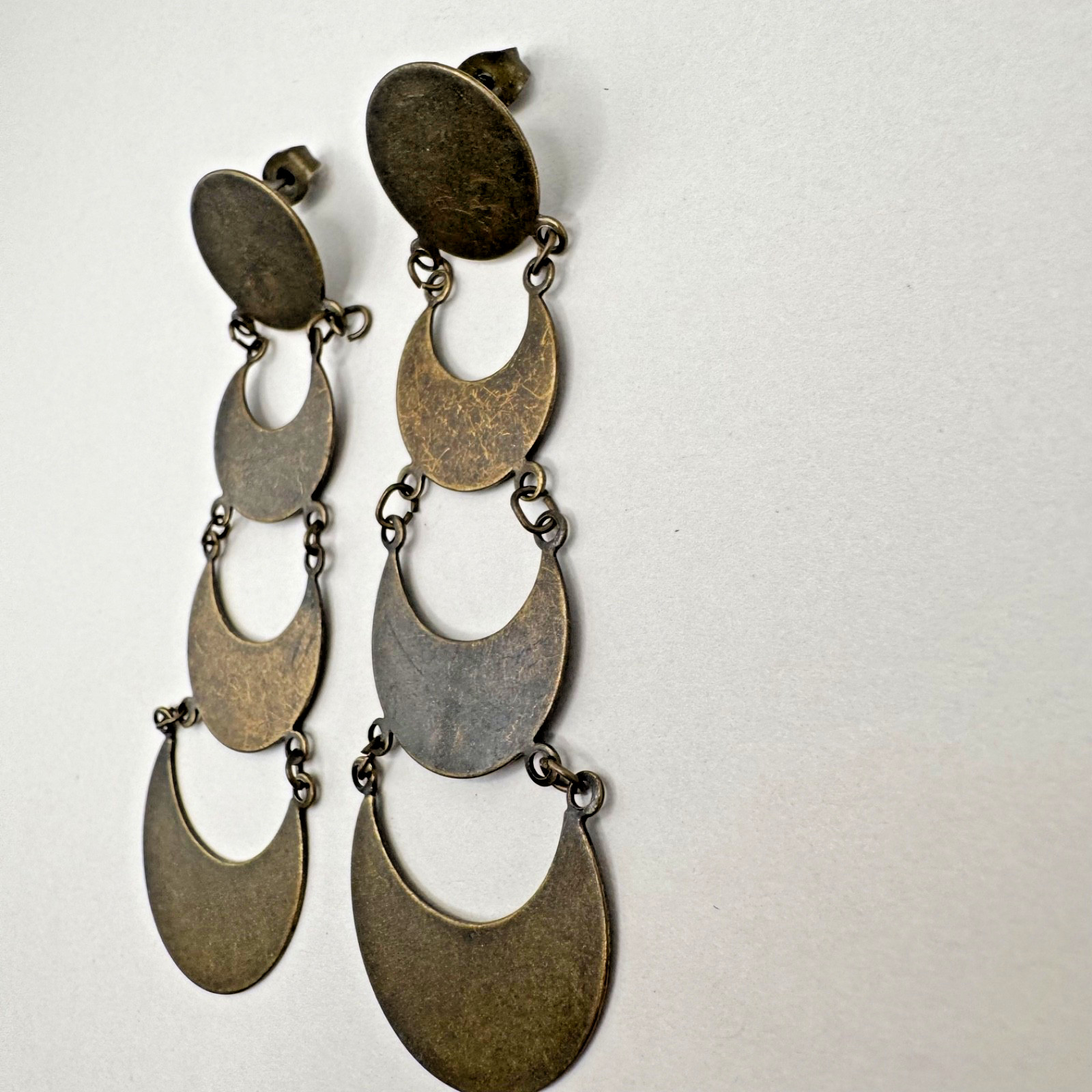 Vintage Brass Geometric Dangle Pierced Earrings Boho Mod Statement Tiered Disc