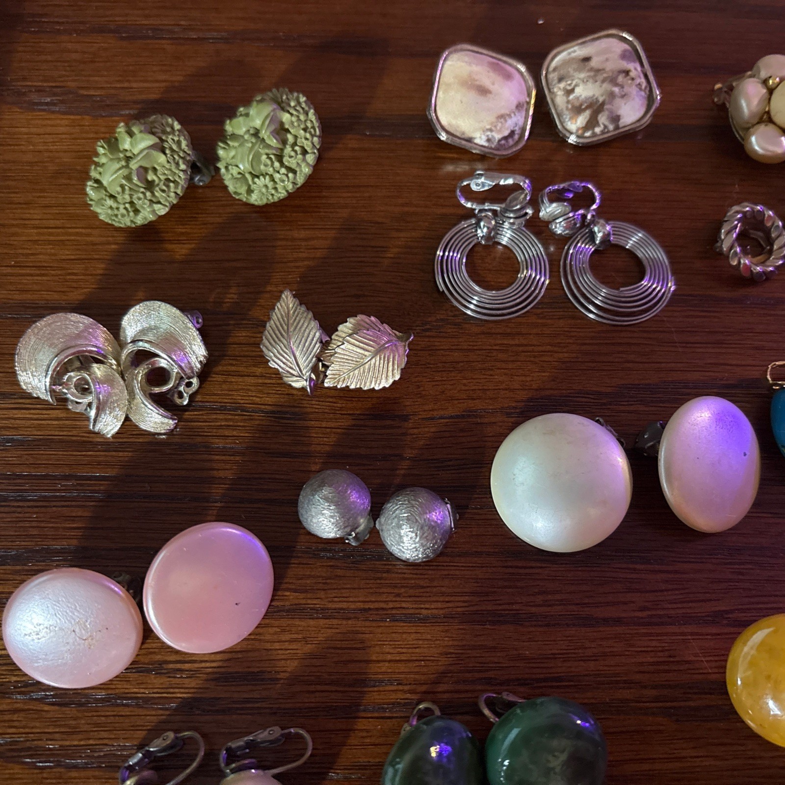 Vintage Earrings Lot Of 19 Pairs Multicolor Clip Ons And Screw Backs Preowned