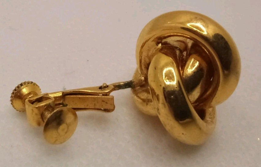 Vintage Napier Gold Tone Metal Twisted Knot Screw Back Clamp Earrings