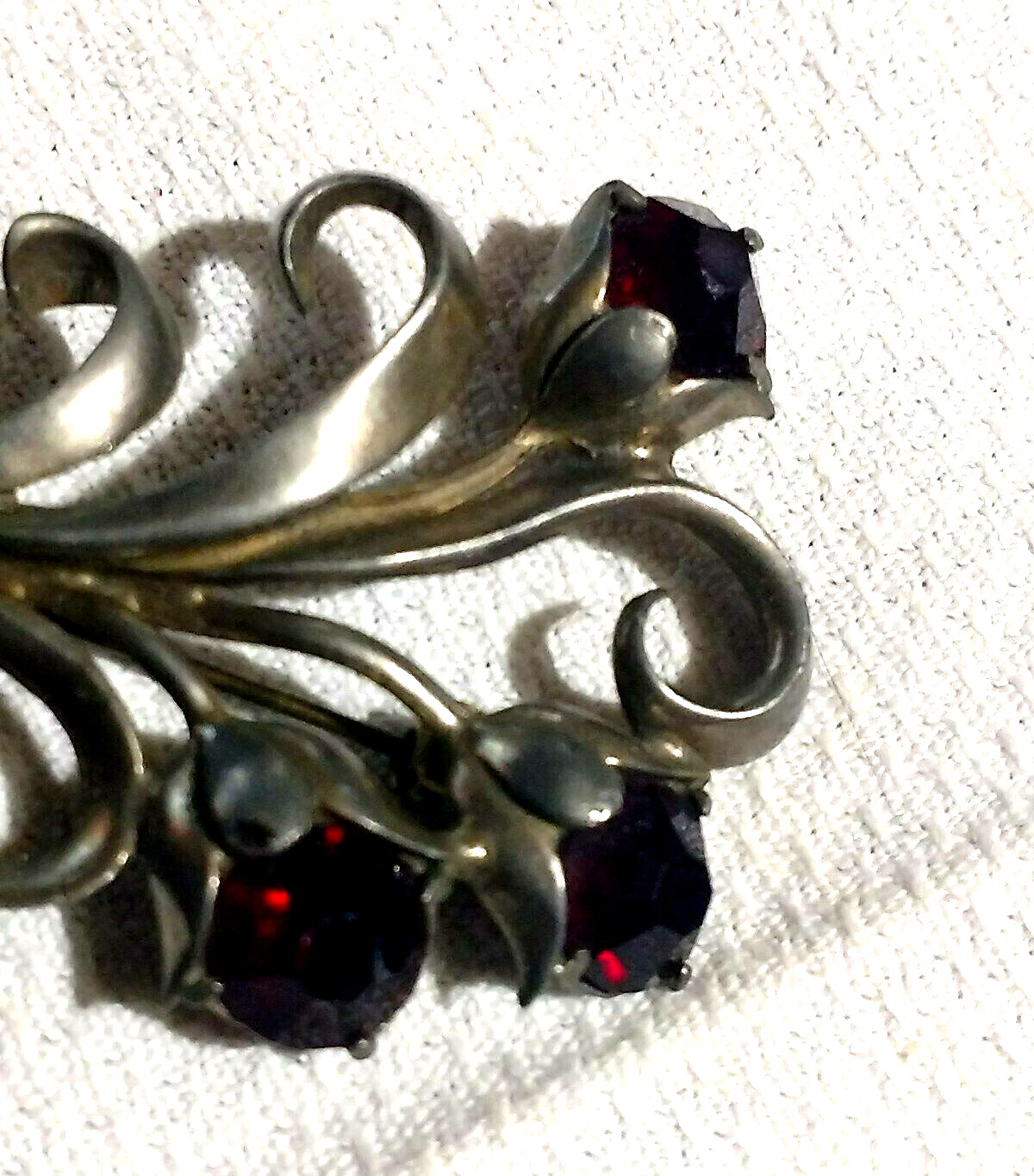 4 Red Stone Roses Art Nouveau Brooch Silver Tone Metal VTG Estate 1930’s-1950’s