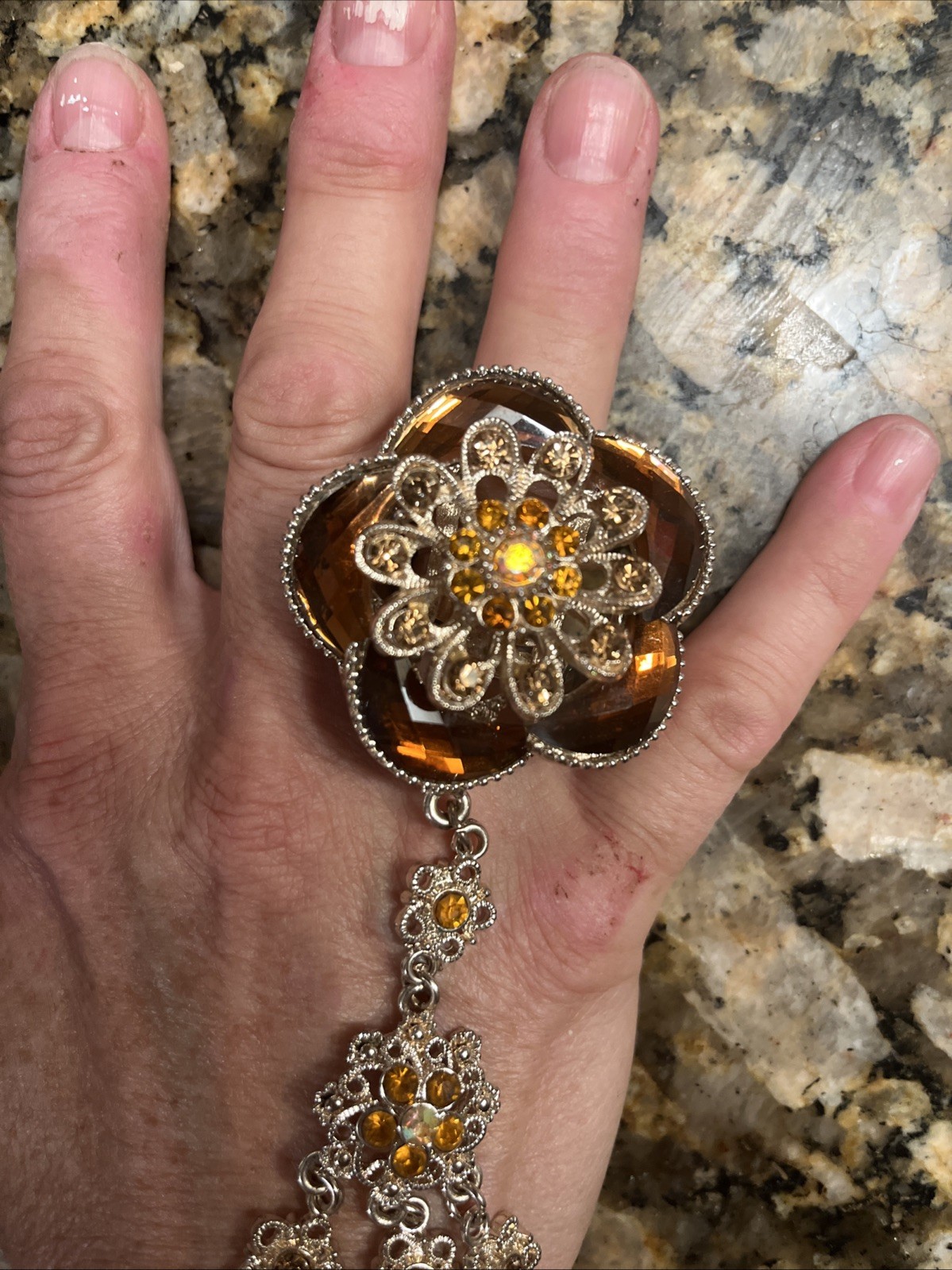 Vintage Floral Bracelet Ring Hand Chain Jewelry