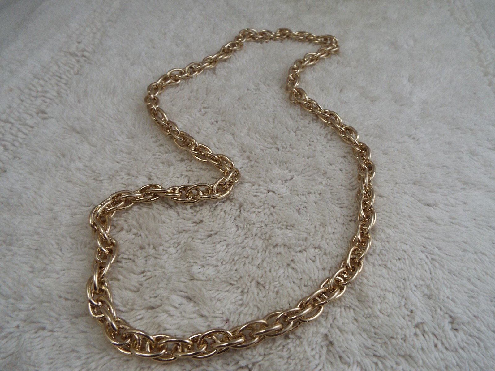Goldtone Lightweight Aluminum Chain Necklace (C24)