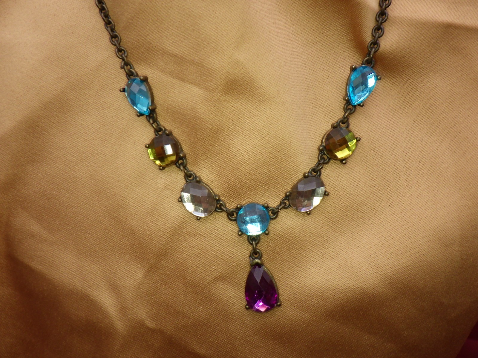 Vintage Style N R Multi-Color Jewel Teardrop Necklace 19″ Antique Bronze Tone