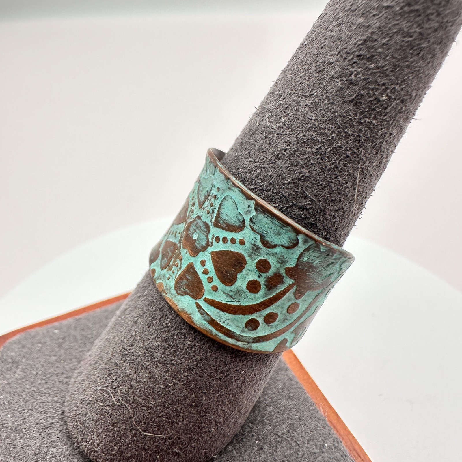 Vintage 80s Copper Floral Cuff Ring Verdigris Patina Classic Statement Jewelry