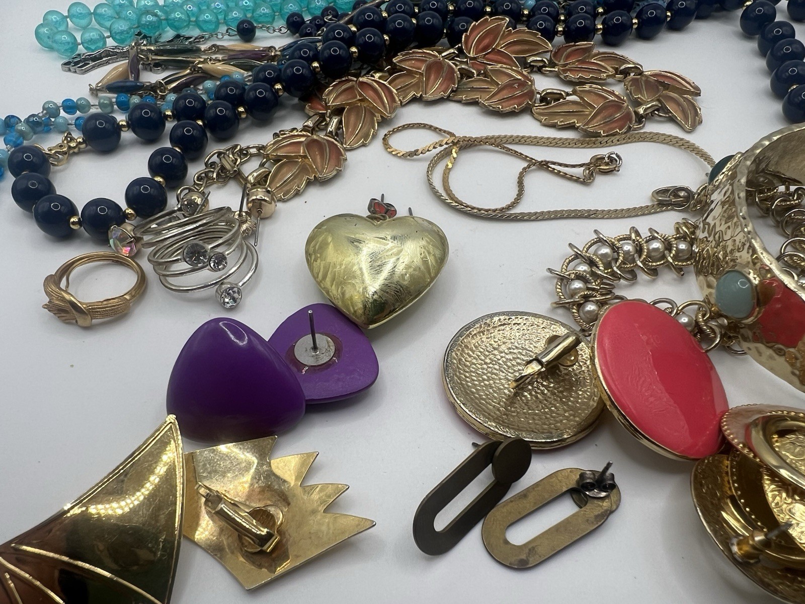 22 Piece Jewelry Lot VTG To Now Mostly VTG Gold Filled Monet Art Glass Avon