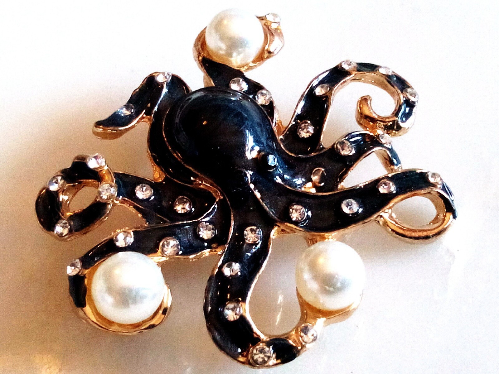 ENAMELED OCTOPUS BROOCH/PENDANT!Black Enameled, Clear Crystals, Imitation Pearls