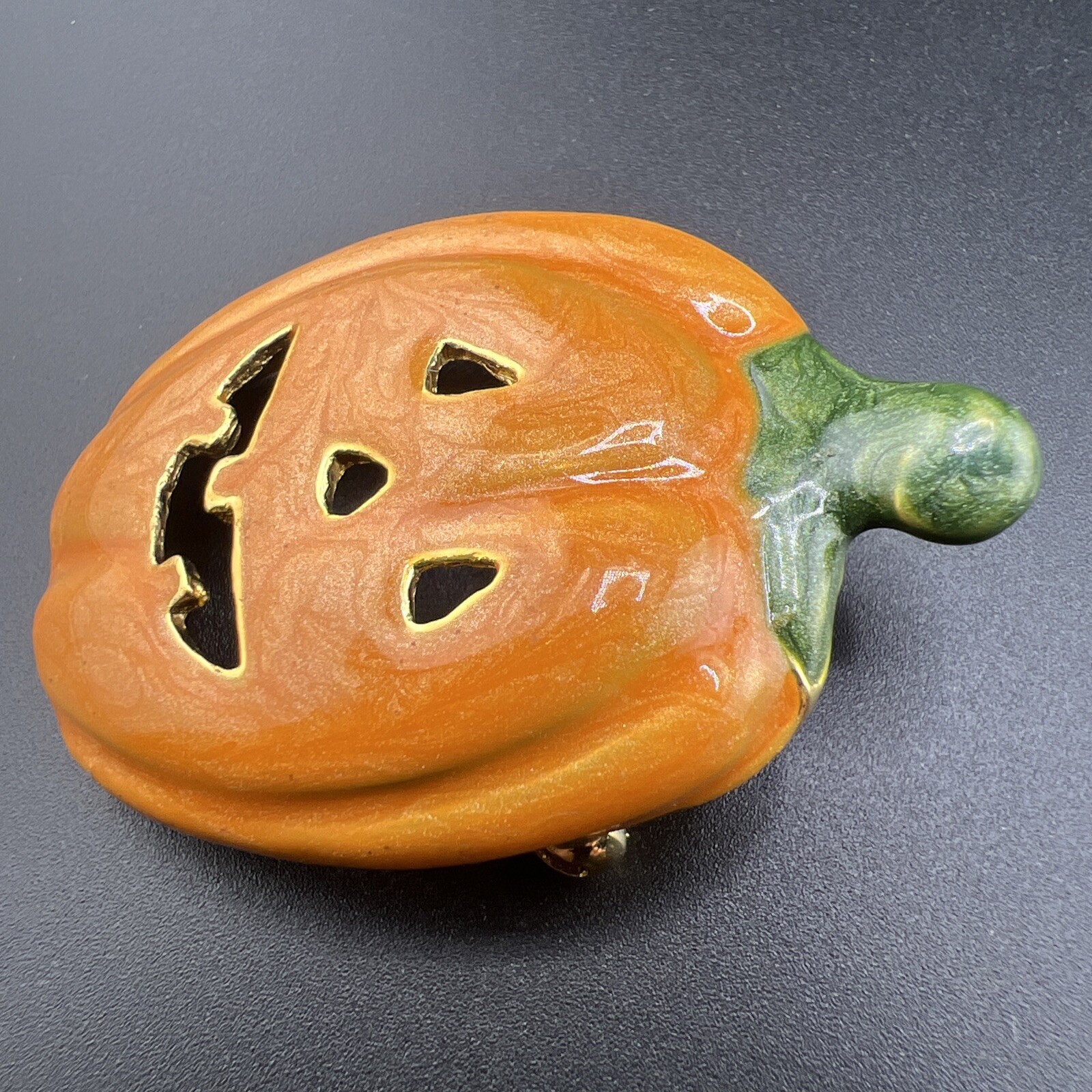 VINTAGE Orange Green Enamel Halloween Brooch Pin *A53