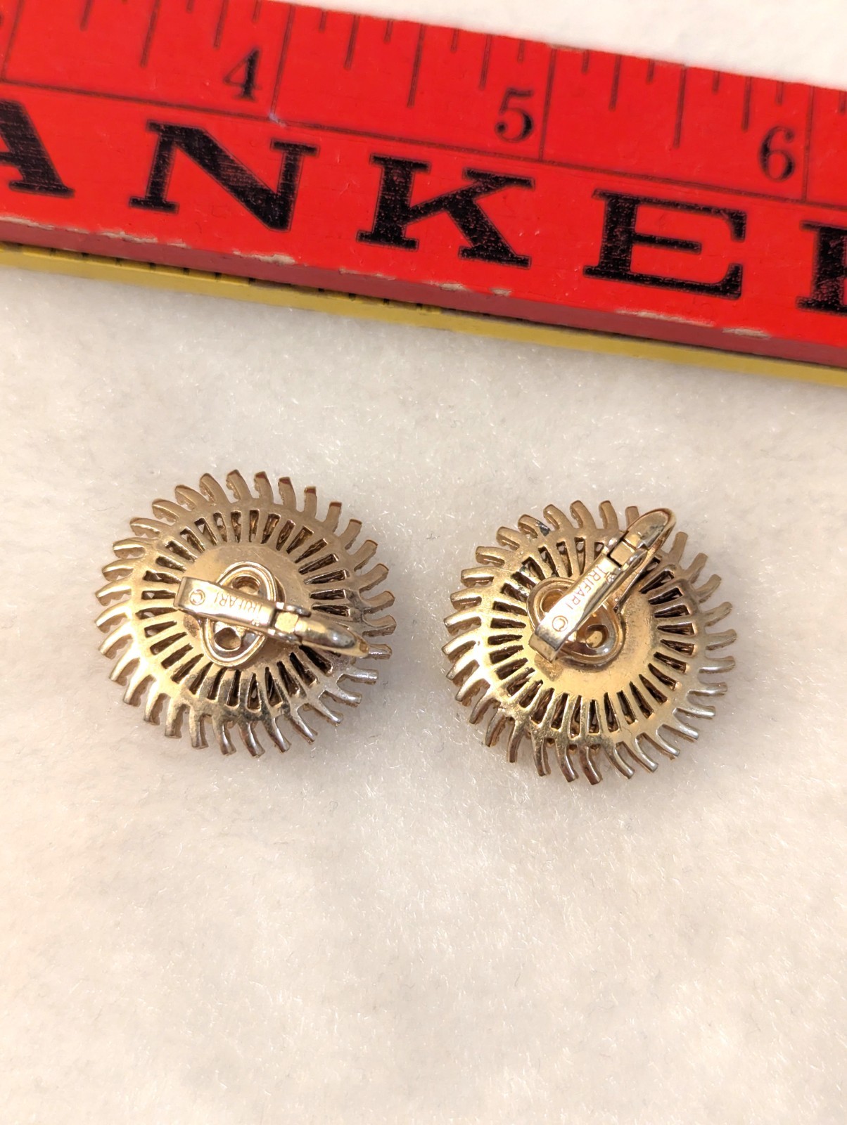 Signed Trifari Vintage Jewelry Set Gold Tone Brooch Clip Earrings Set