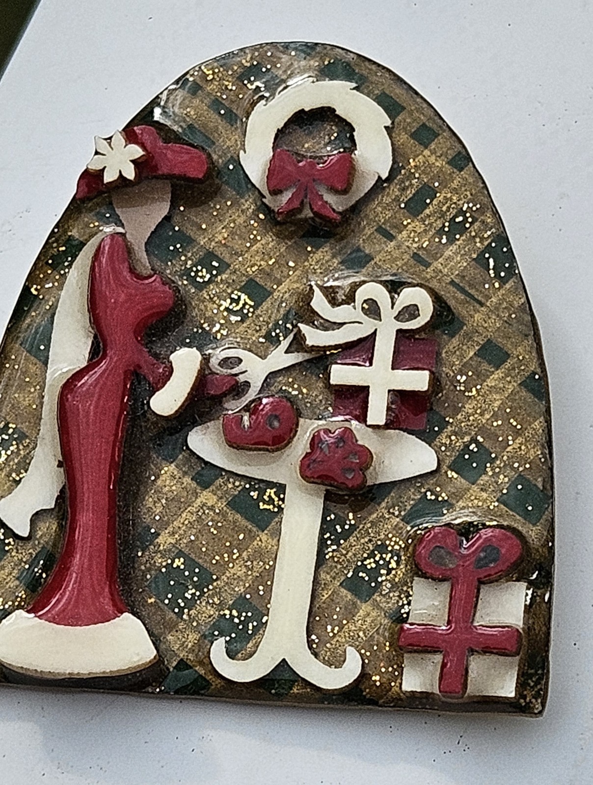 HTF Ultra Rare Lucinda Pin Vtg Christmas, Red Hat, Early Logo Label, Gifts