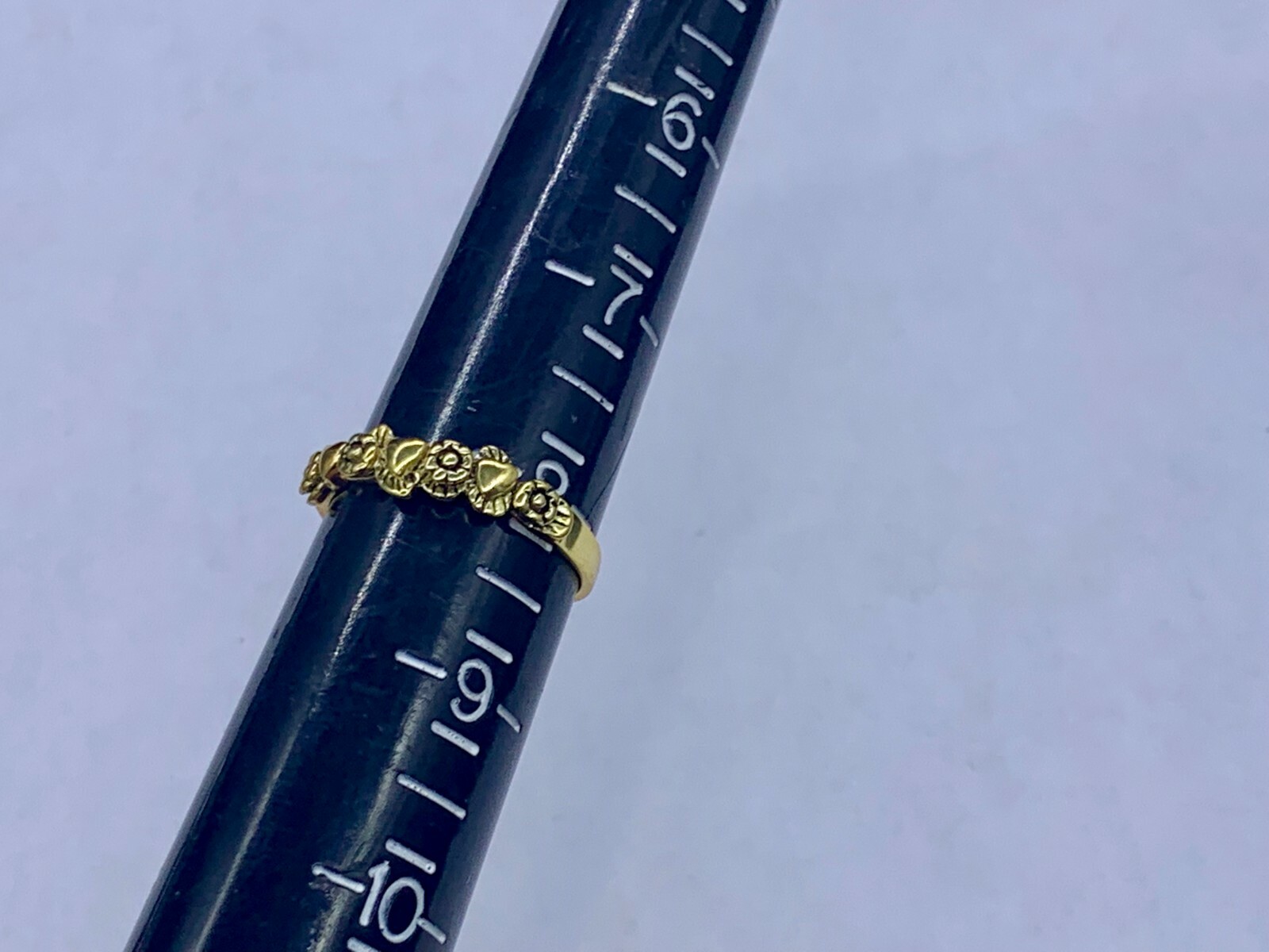 VINTAGE STERLING SILVER GOLD PLATED HEARTS FLOWERS BAND ELEGANT RING SIZE 8