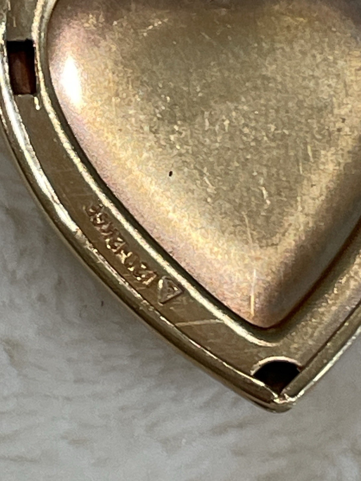 Vintage 12K Gold Filled Heart Locket Pendant Necklace Etched Floral 18”