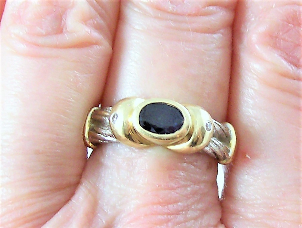 DESIGNER 14K YG & WG RIGHT HAND RING W/SAPPHIRE & DIAMONDS, HALLMARKED, 6 3/4