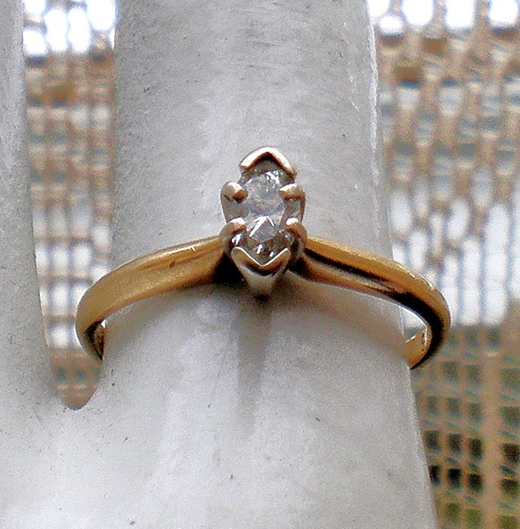 Vintage 14k Yellow White Gold Marquise 0.26Ct Diamond Solitaire Engagement Ring