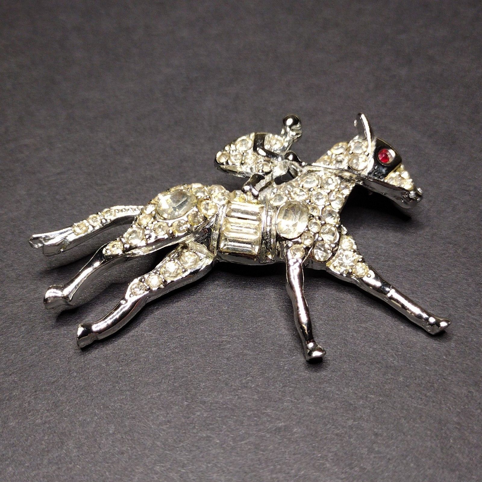 Vtg Rhinestone Equestrian Brooch Pin Derby Race Horse & Rider White Metal PELL ?