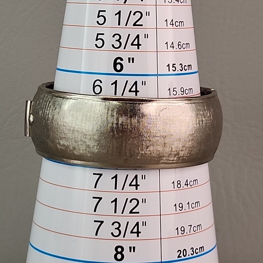 Vintage Hinged Bangle Bracelet Textured Silver Tone 22mm Wide 6.5″