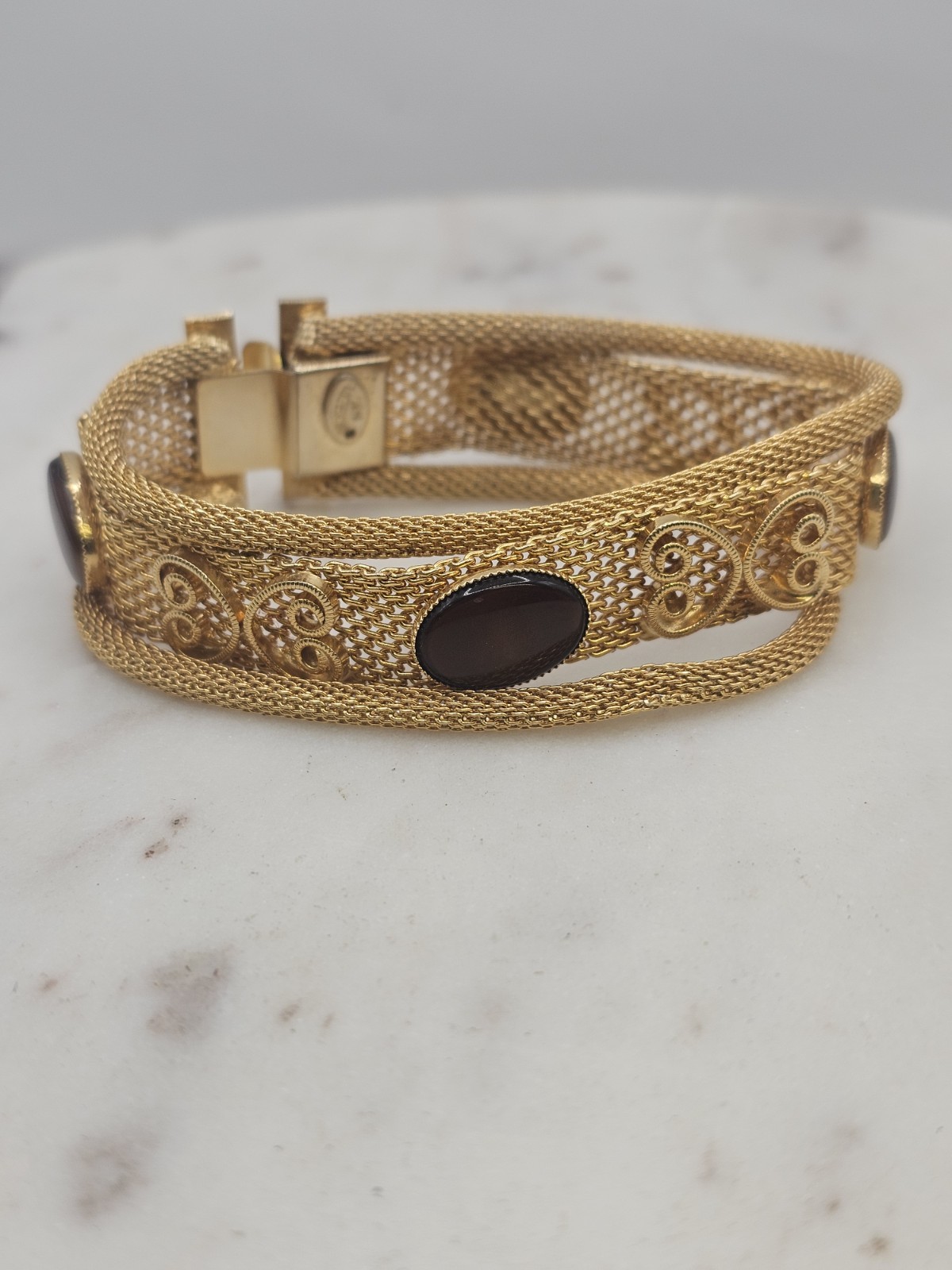 Vintage Celebrity NY Gold Tone Mesh Bracelet with Brown Cabochon Stones Retro