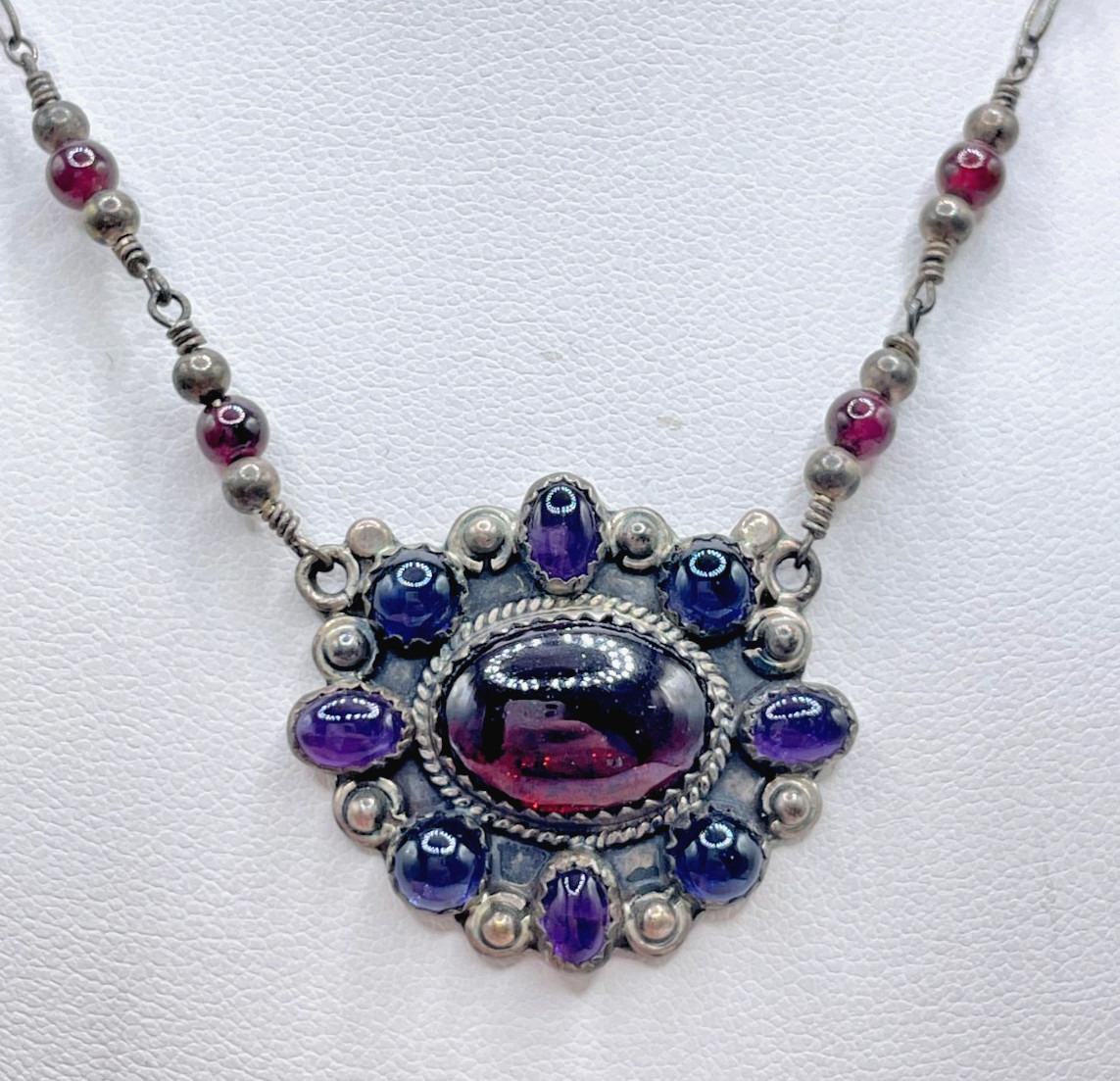 VTG Garnet & Amethyst cabochon Sterling Silver pendant bead chain necklace 12g