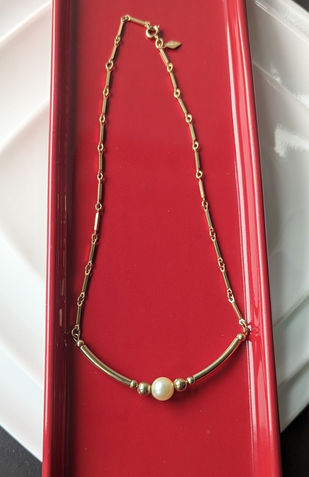 Sarah Coventry Gold Tone Station Bar Round Faux Pearl Bead 16″ Link Necklace