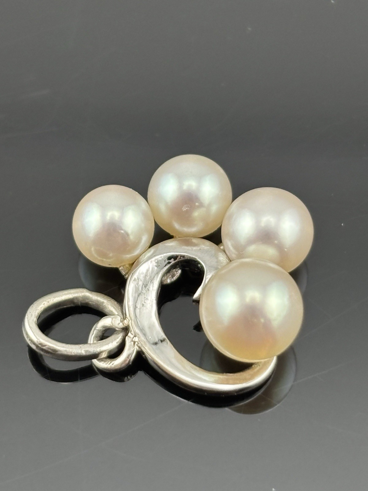 Vintage Sterling Silver Mikimoto Akoya Pearl Pendant 4 Pearls Swirl Charm .75″
