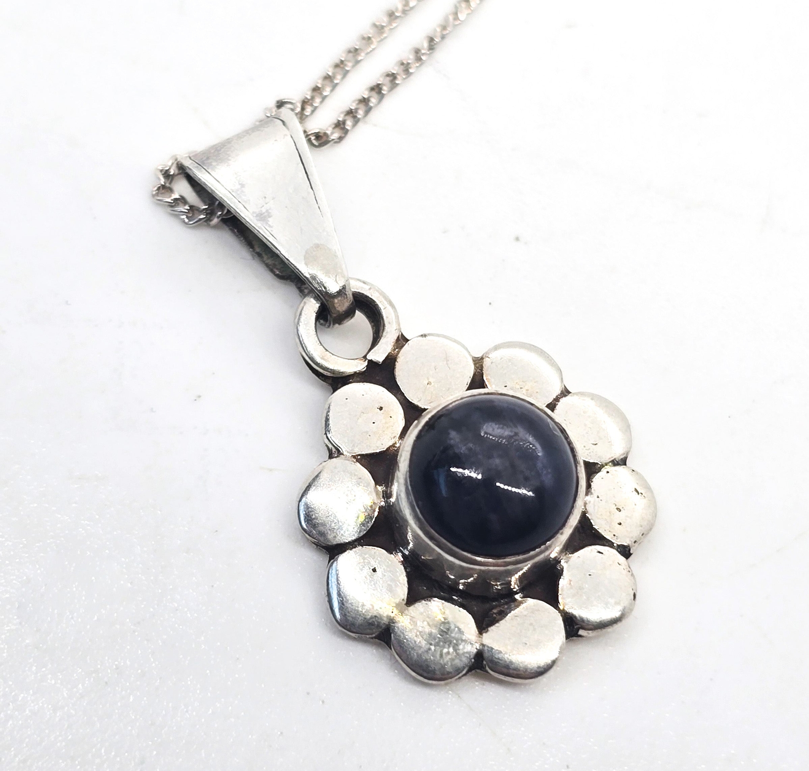 Iolite blue gemstone vintage flower petite sterling silver pendant necklace