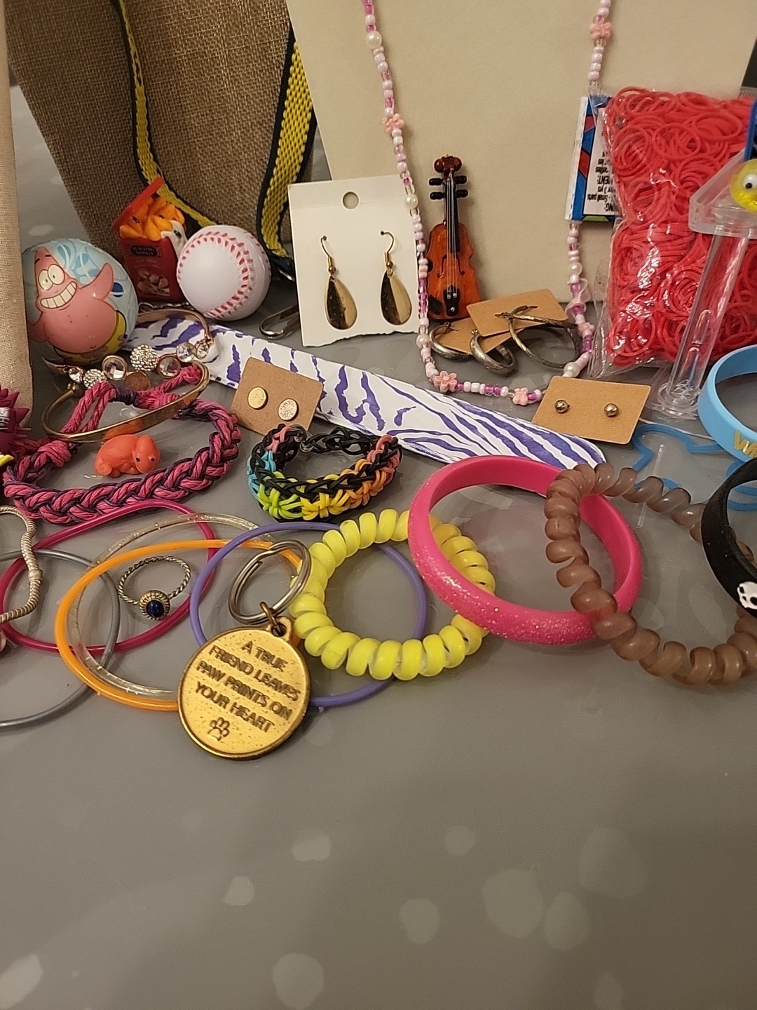Costume Jewelry Lot 90 Pc + Girls Dress Up Box Collectibles, Hair Pcs And MoreG4