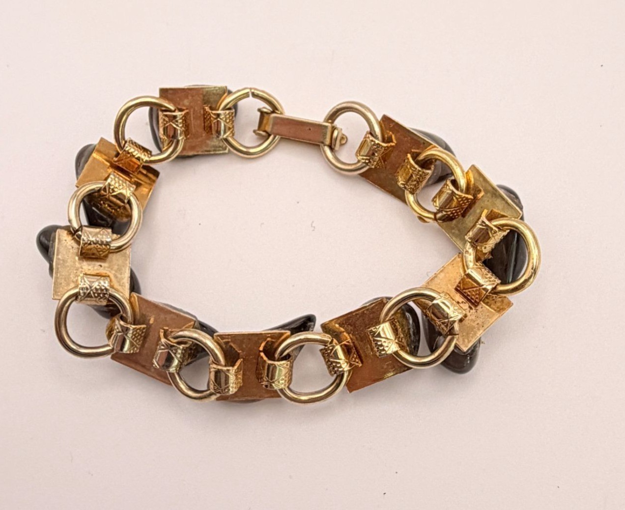 Vintage Gold Tone Chain Bracelet with Brown Stone Accents Boho Nature Retro