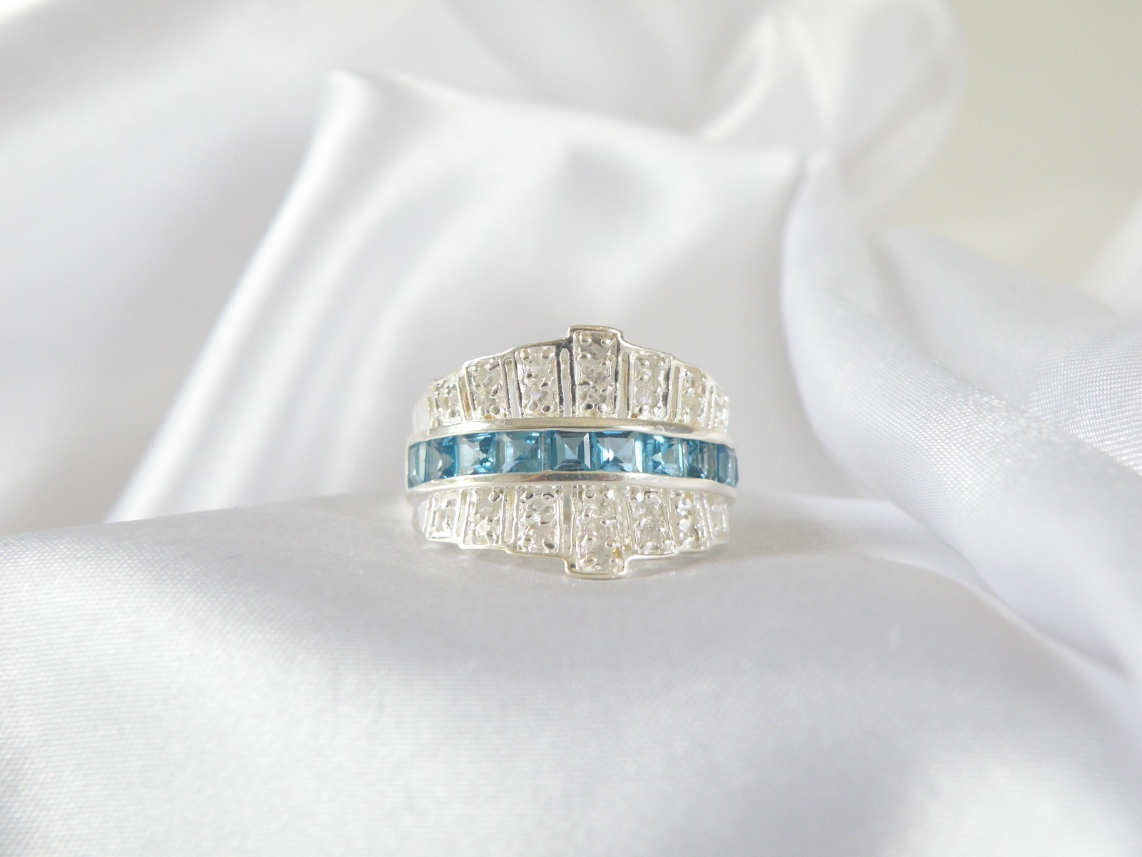 Vintage Sterling Silver 925 Channel Set Natural Heated Blue Topaz Ring Size 6