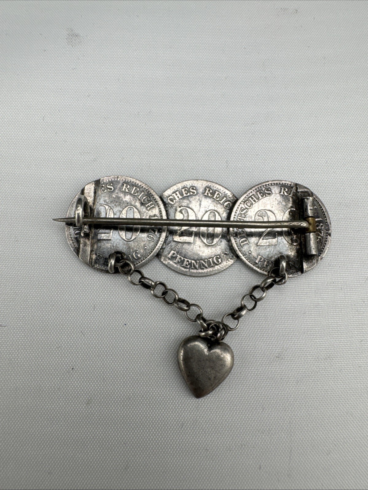Vintage 1876 Russian 20 Kopek Coin w/Heart Charm 43.94mm Brooch 5.3g