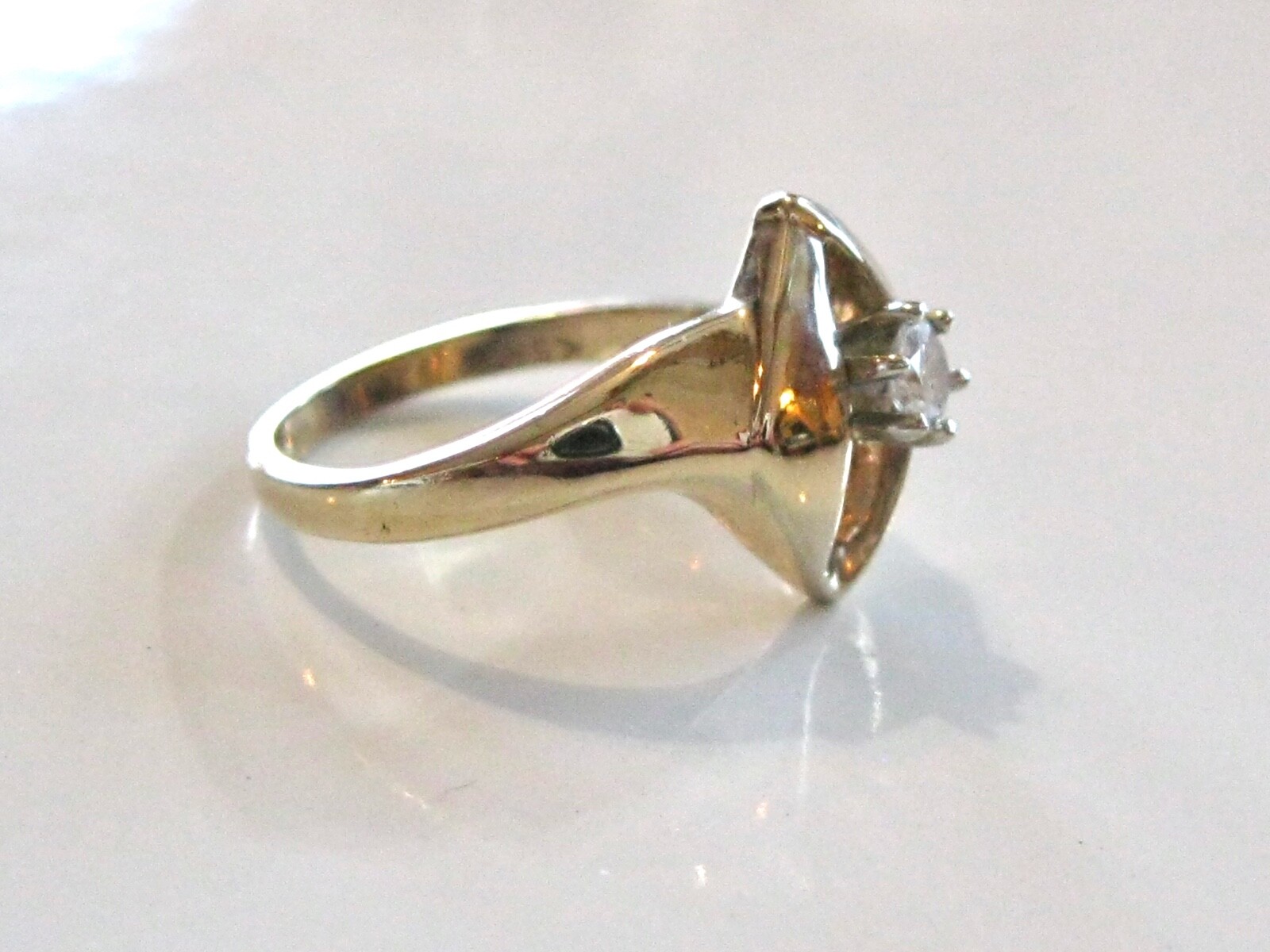VINTAGE MOD RETRO DIAMOND ENGAGEMENT PROMISE EVERY DAY RING 14K YELLOW GOLD RING