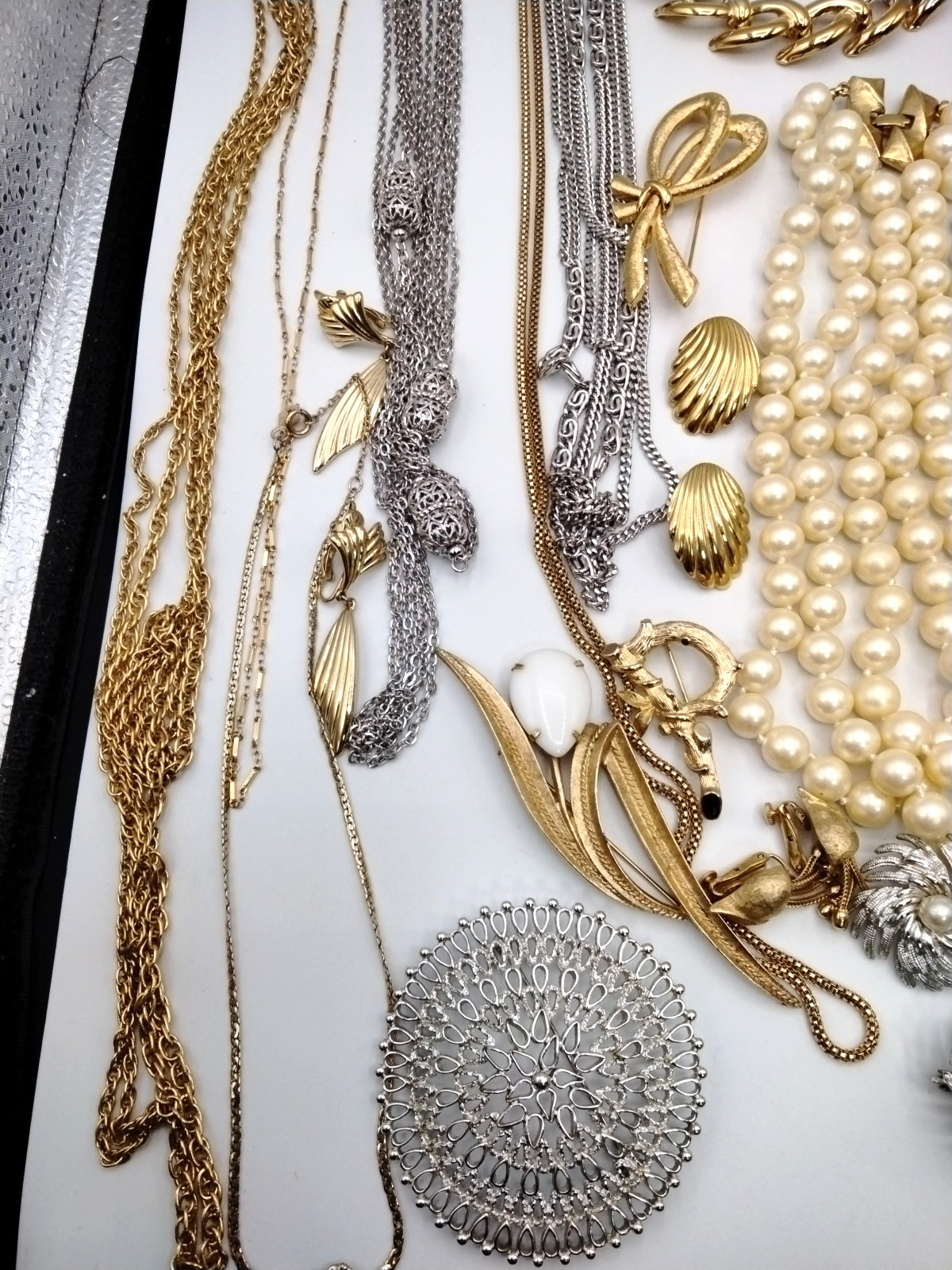 Vintage Jewelry Lot Coro Trifari Monet Sarah Coventry Necklace Earring Brooch
