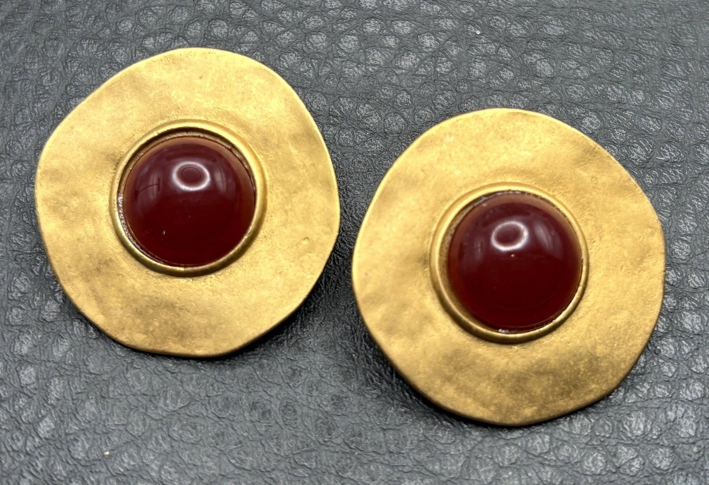 VTG 80s Large Gold Tone Red Cabochon Chunky Runway Hammered Finish Earrings