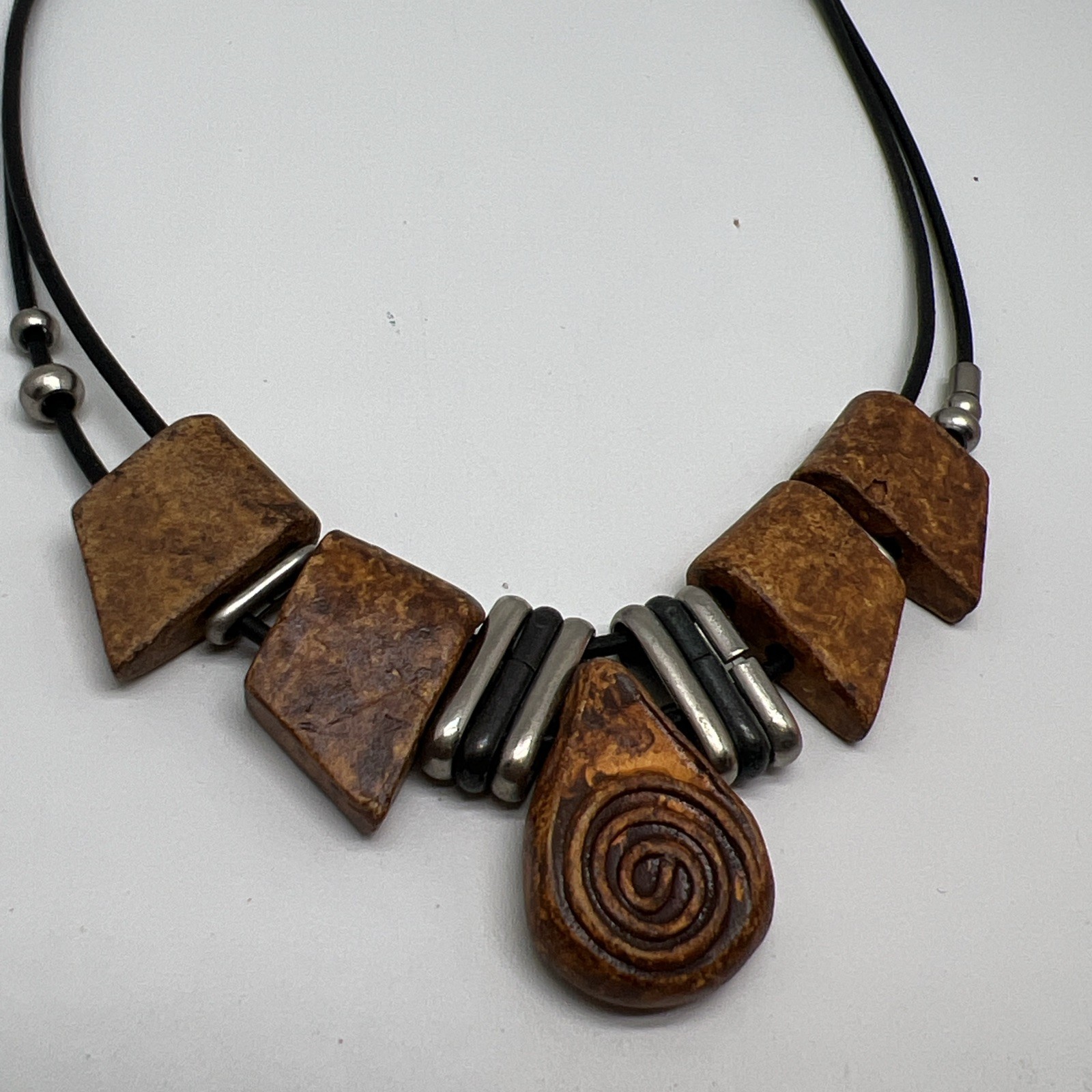 Vintage Brown Earthy Ceramic Beaded Leather Cord 16” Necklace 8294
