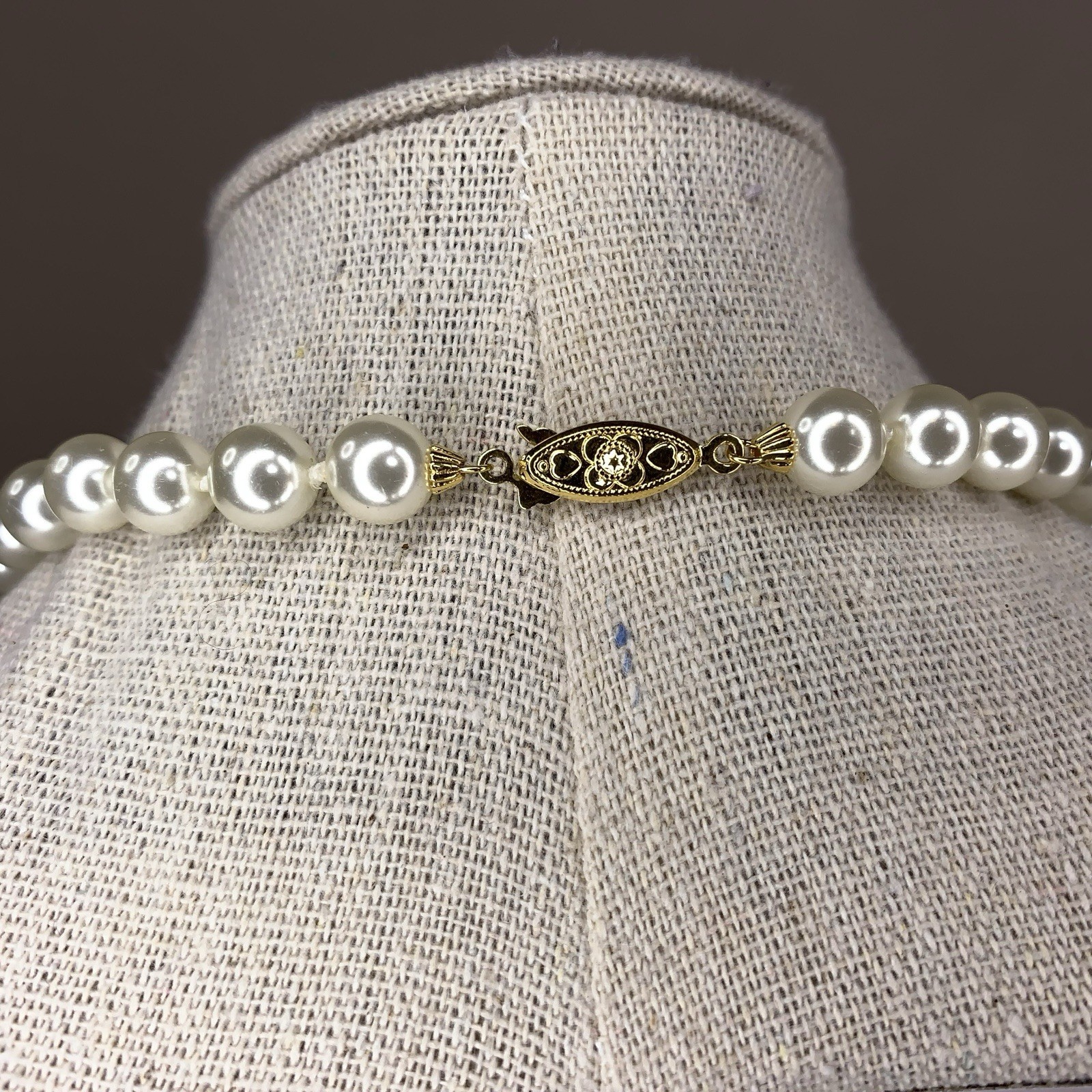 Vintage Ivory Gold Ornate Clasp Faux Pearl Necklace Wedding Formal Event Gift