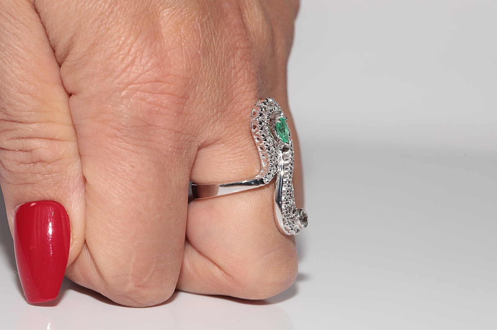 Vintage Circa 1990s 18k Gold Natural Diamond And Emerald Decorated Ring