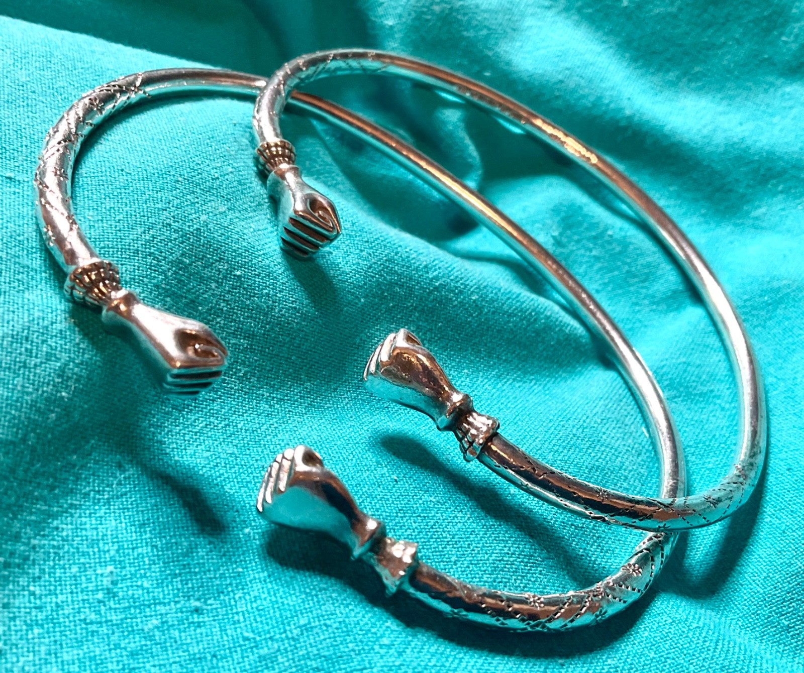 Vtg PAIR FIST 53g Sterling Silver AC Jamaica West Indian Caribbean Bangles