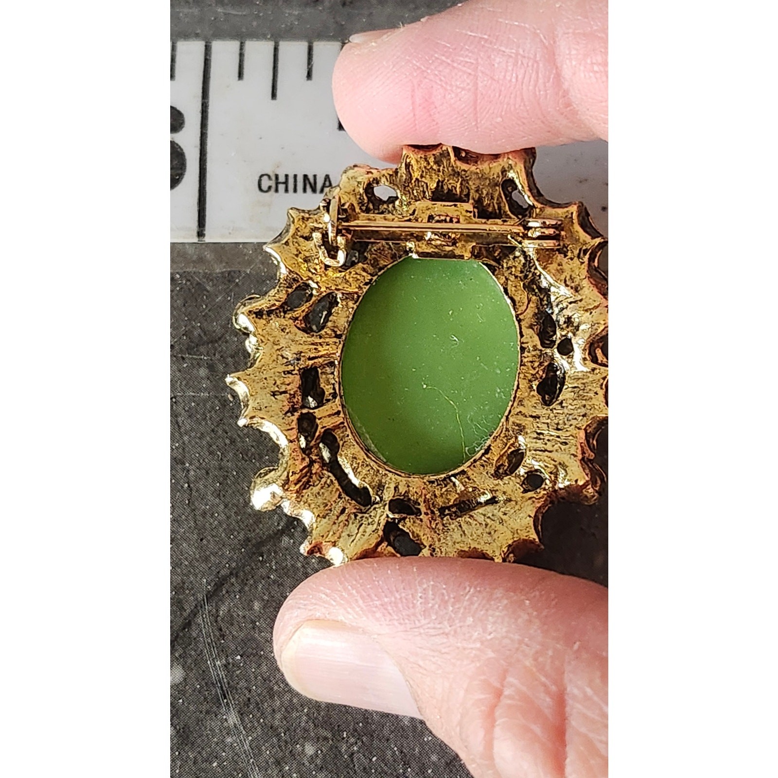 Gold Tone Cameo Brooch Vintage Green Ivory Floral Bouquet Bow Design