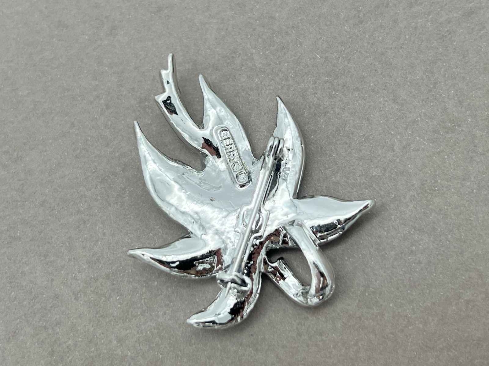Vintage Gerry’s Leaf Brooch Silver Tone Textured Floral Pin Nature Jewelry